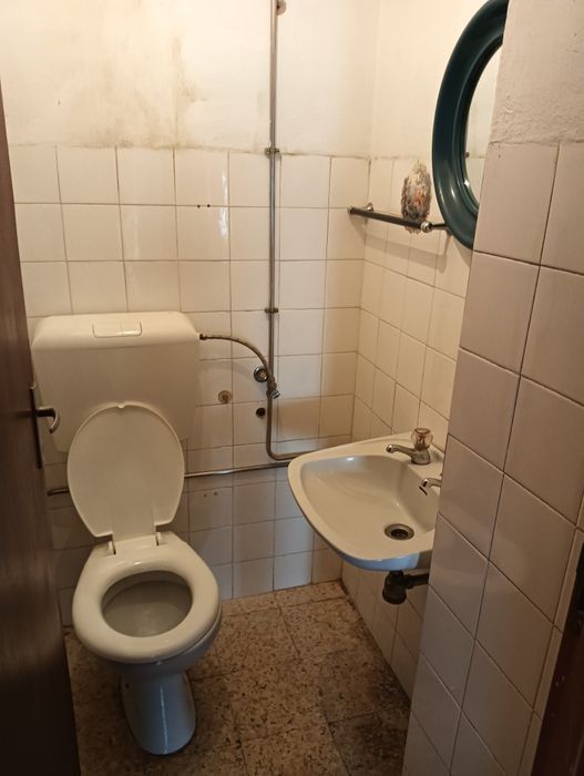 Apartamento T2 C/ Alguma mobília