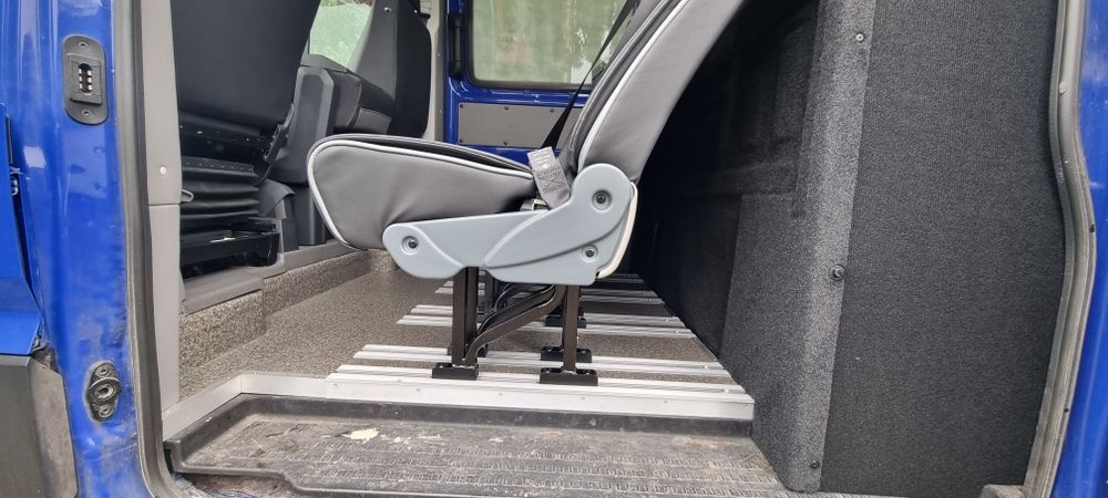 Zabudowa busa brygadowa brygadówka fotele homologacja brygadowka