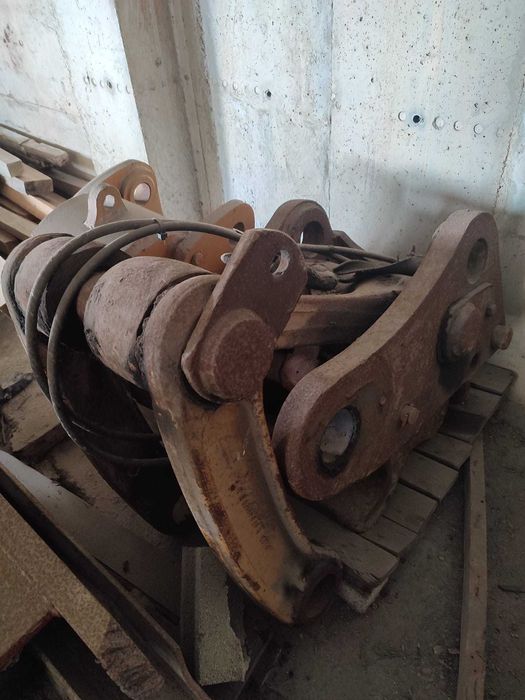 Engate rápido giratória 34 ton