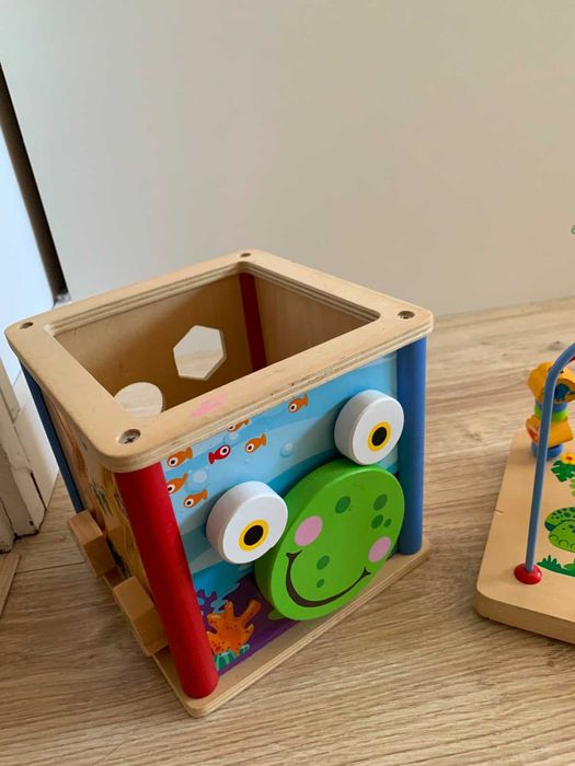 Cubo de Atividades 5 em 1, em Madeira Playtive