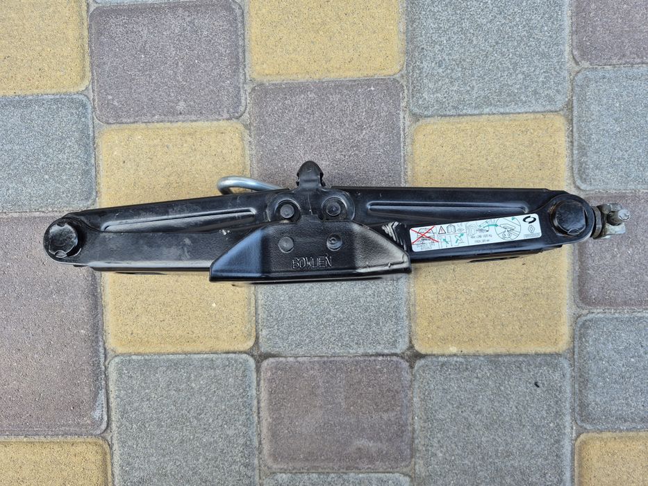 Домкрат Renault Megane 3, 4