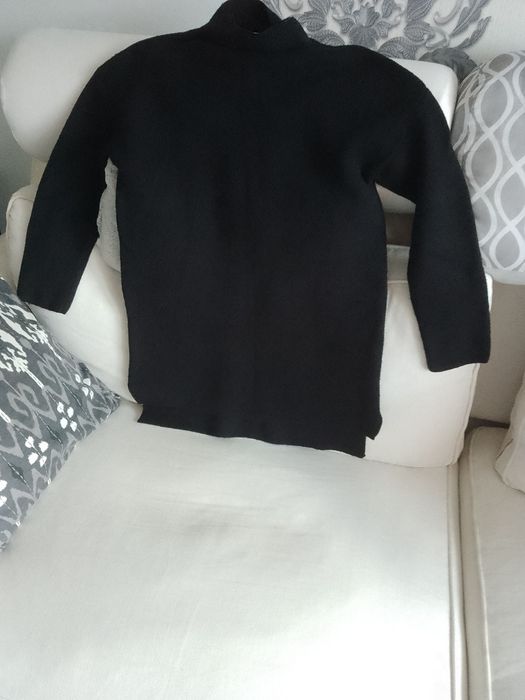 Sweterek czarny L pół golf milusiński