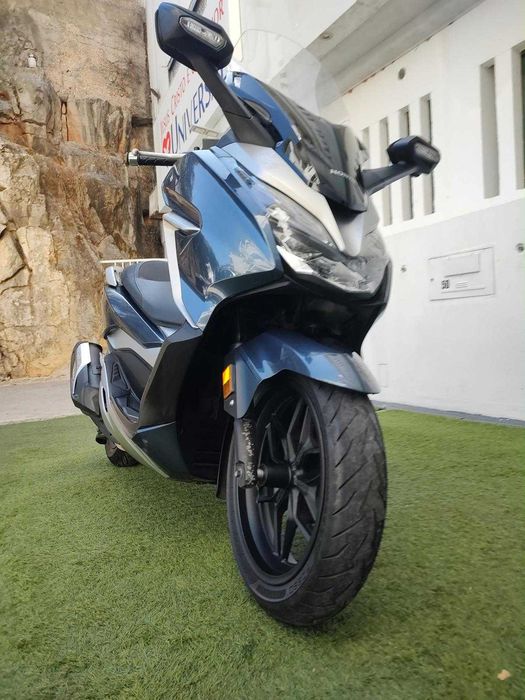 Mota Honda Forza 300