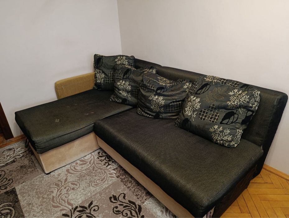 Продам диван  ( спальне місце 160 на 210 см)