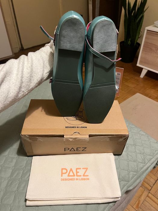 Vendo sapatos NOVOS e originais ainda na caixa da marca paez originais