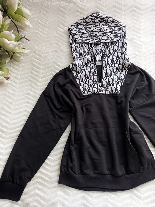 Bluza dresowa kangurka zasuwana pod szyją z kapturem sport CD bawełna