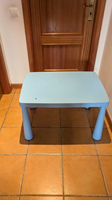 Mesa criança IKEA