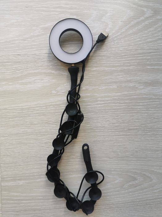 Luz led com ventosas