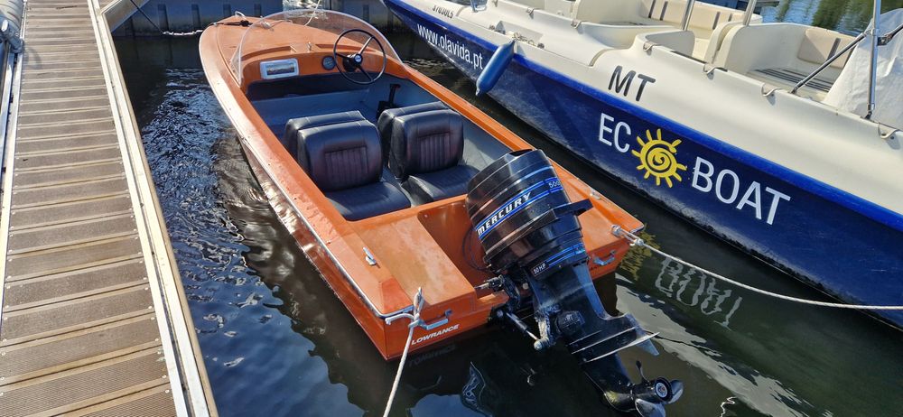 Barco c/ motor Vintage