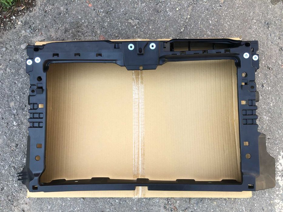 Решітка Радіатора VW Jetta 2015-2017 Решетка Радиатора джетта