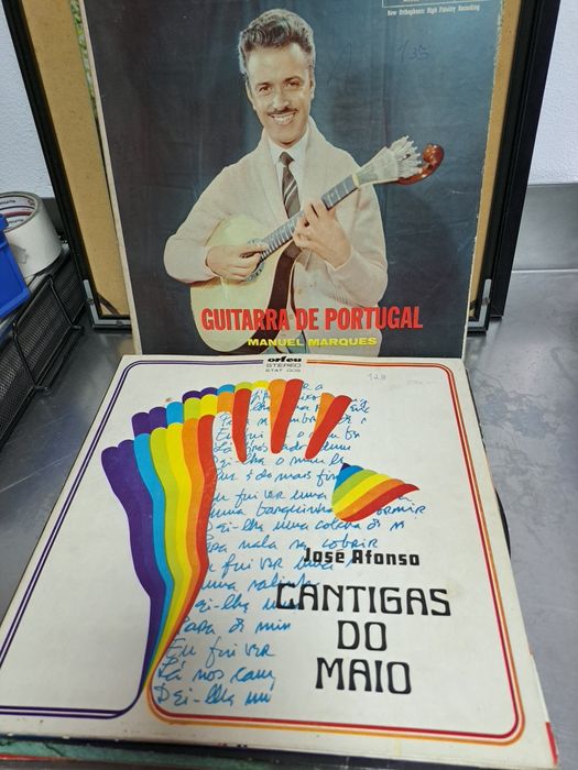 Discos de vinil singles e Lps