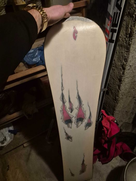 Snowboard 150cm i 130 cm i narty 170 cm