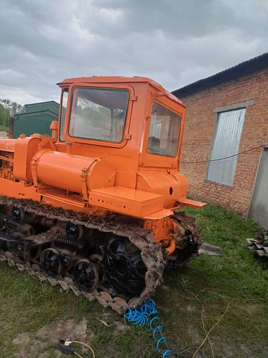Продається Трактор ДТ-75