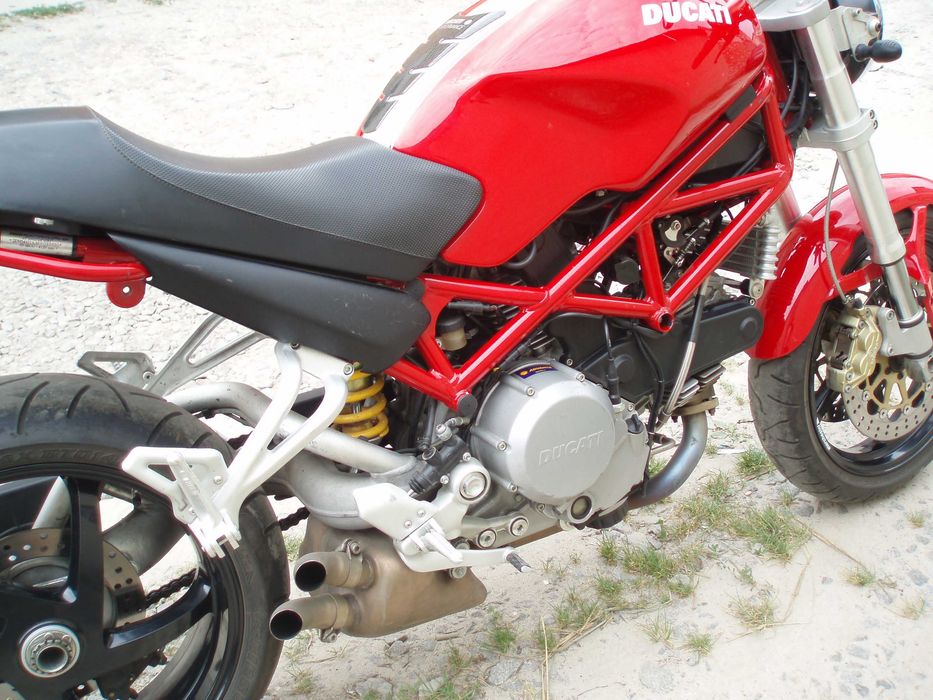 ducati monster S2R