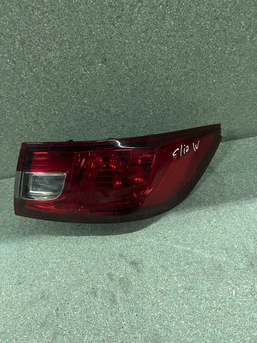 Farolim tras esquerdo renault clio IV 4