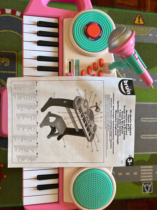 Piano Bruin para criança