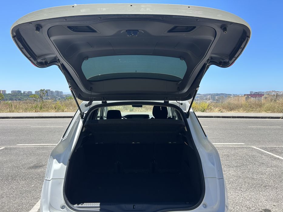 Citroën C4 Picasso 1.2 PureTech 130cv – 2015 | PREÇO ABAIXO DO MERCADO – Vendo com urgência!
