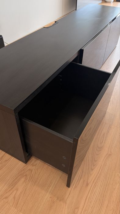 Móvel TV - IKEA besta