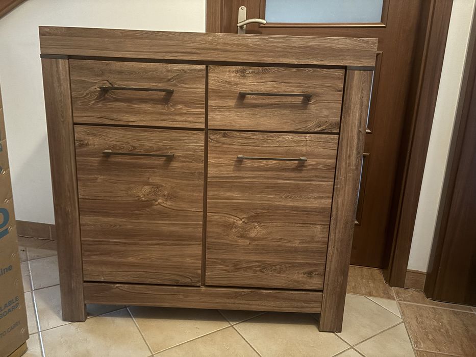 Komoda firmy Black Red White (Gent)