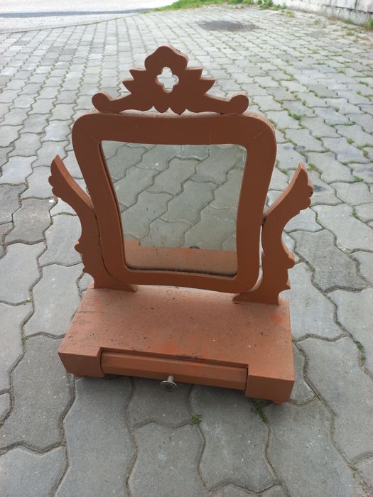 Vendo Toucador em bom estado.