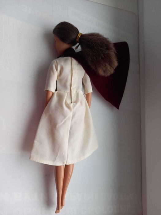 Мattel Barbie лялька INDONESIA 1780 I -2009 р. шатенка кукла 29 см