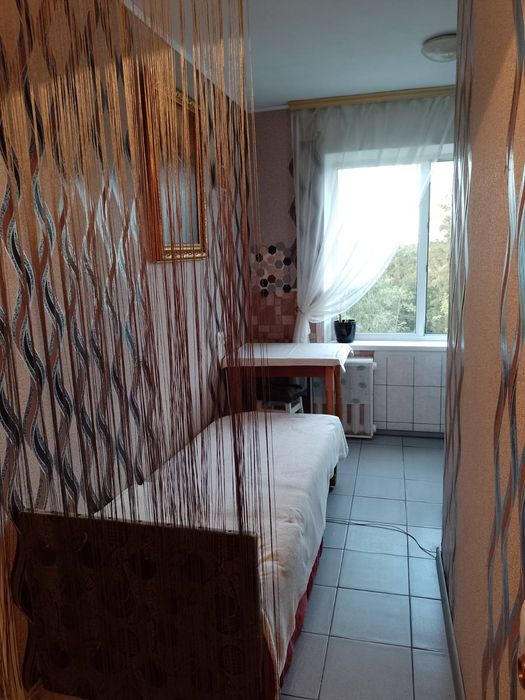 Подобово здам квартиру в Пуща Водиця.