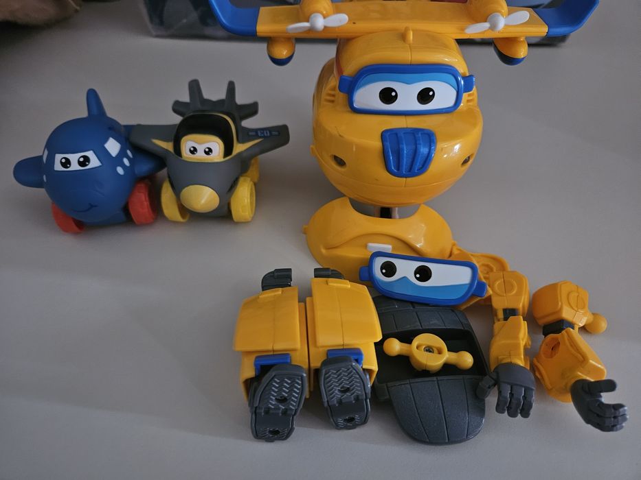 Фігурки Три кота, Фіксики, супер крила, роботи потяги