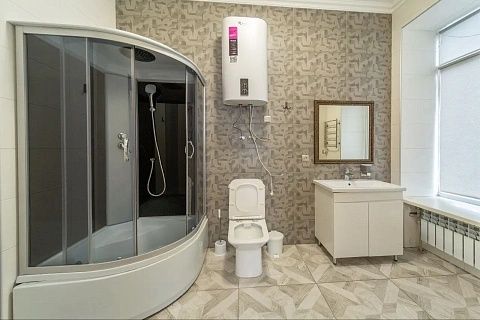 Погодинна подобова оренда квартири центр вул Чорновола