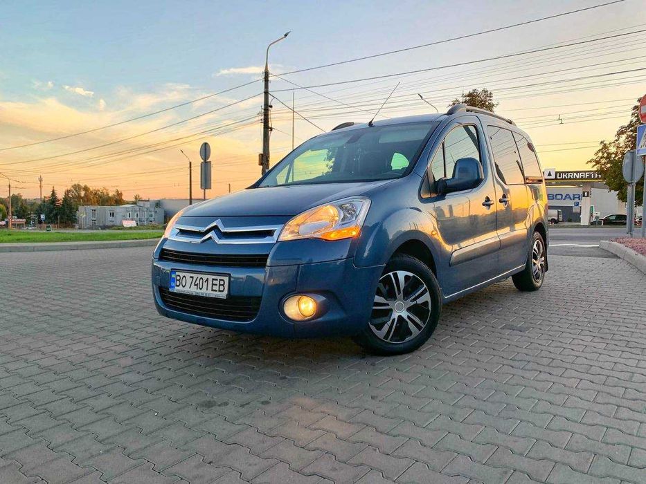 Citroen Berlingo 2010Рік. 1.6диз. Рідна фарба.