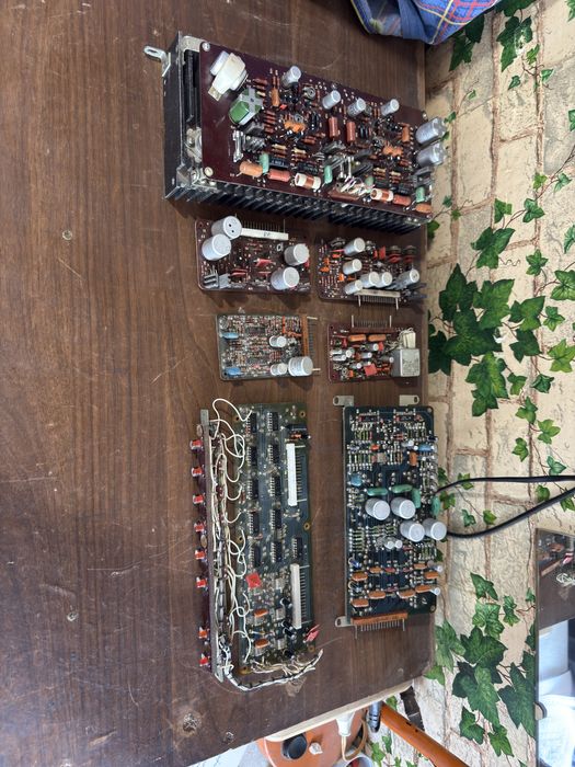 Продам на музикальний центр ТАКТ-011 запчастини