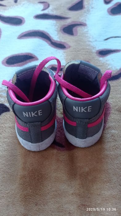 Черевички для дівчинки