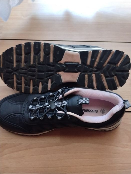 Półbuty czarne trekkingowe rozm. 38