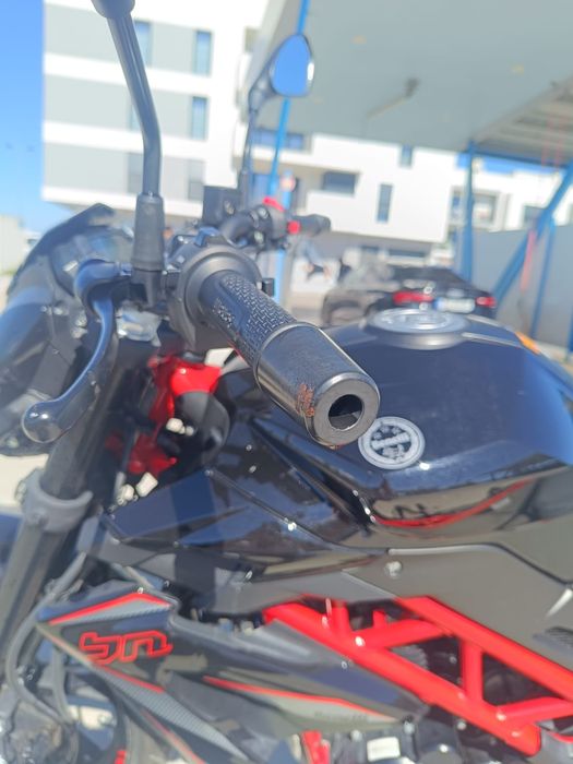 Benelli BN 125 – Impecável