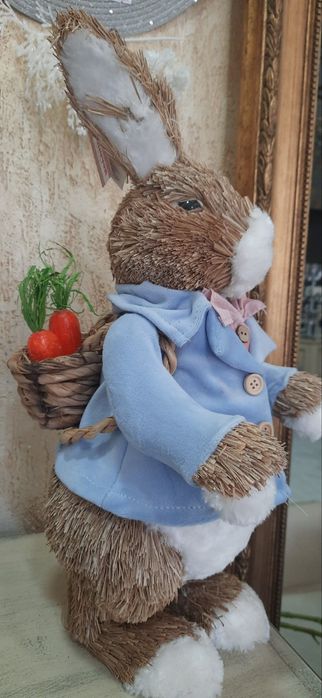 Декор статуэтуки кролики.