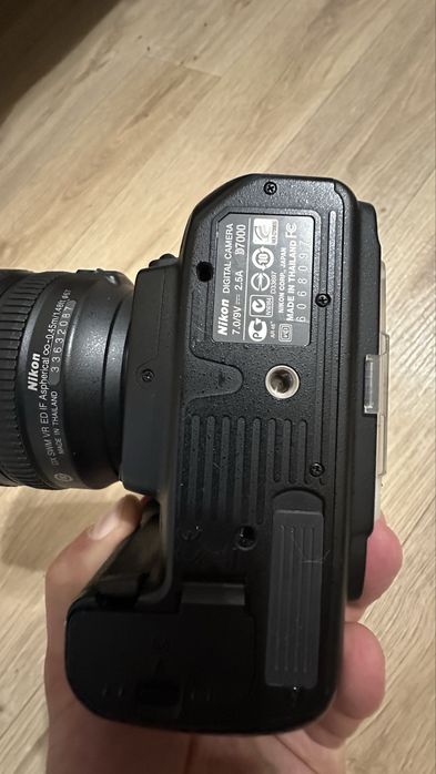 Nikon D7000 + 18-105 VR | , 2 АКБ , Повний комплект