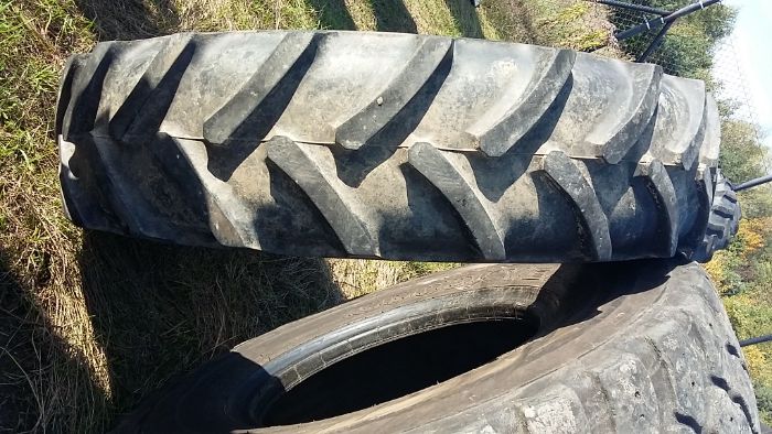 Opona 13,6R36 Continental opony używane 13.6R36