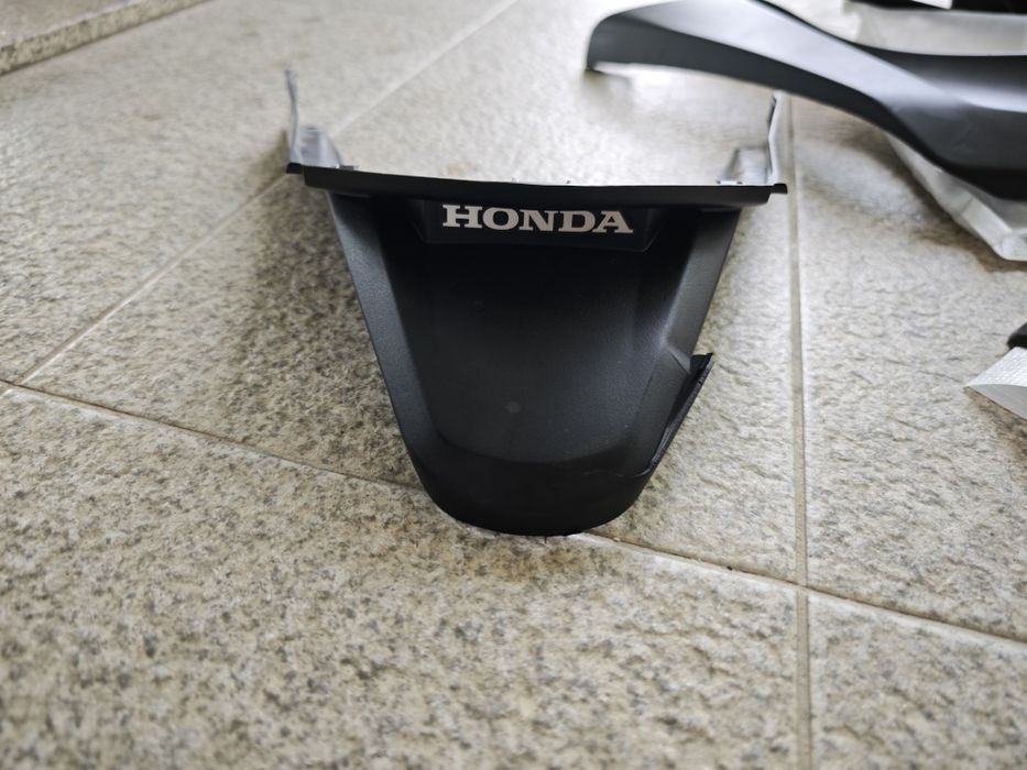 carenagens lado direito Honda PCX 2015