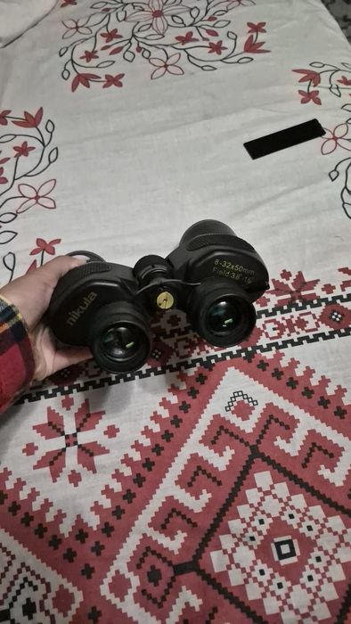 Бінокль в гарному стані
