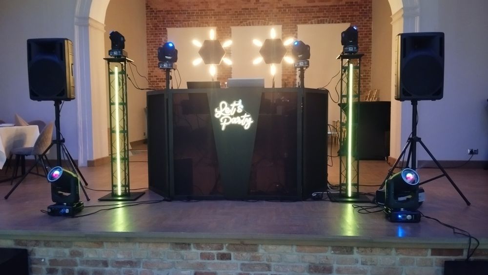 DJ Wodzirej oprawa muzyczna prezenter wesele impreza zabawa