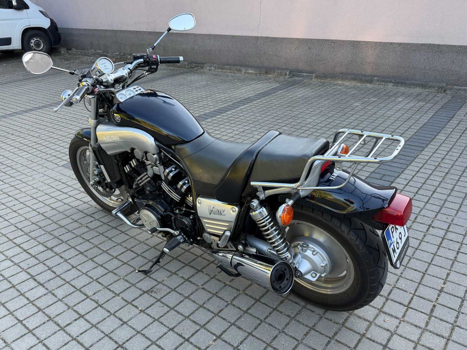 Yamaha V-MAX 1200