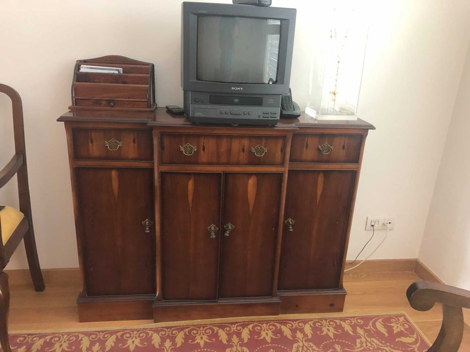 Armário de Apoio Entrada c/ Porta-Correspondência