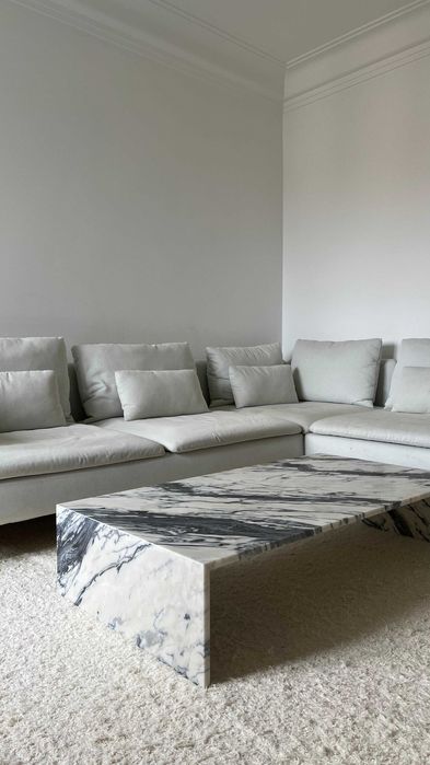 Tiger-skin marble coffee table — elegant design64585758430723123