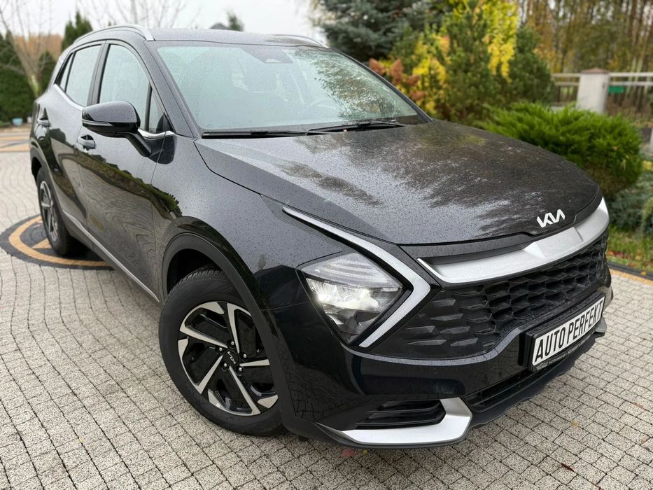 Kia Sportage Auto wzorowo utrzymane pełen serwis navigacja kamera,