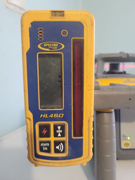 Niwelator Spectra ll300n