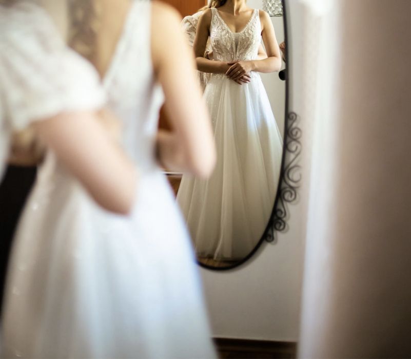 Suknia ślubna litera A