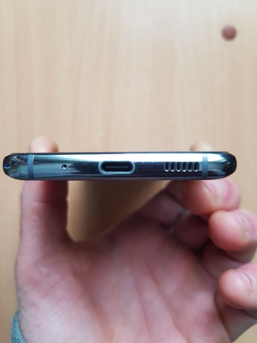 Телефон самсунг s20 DS