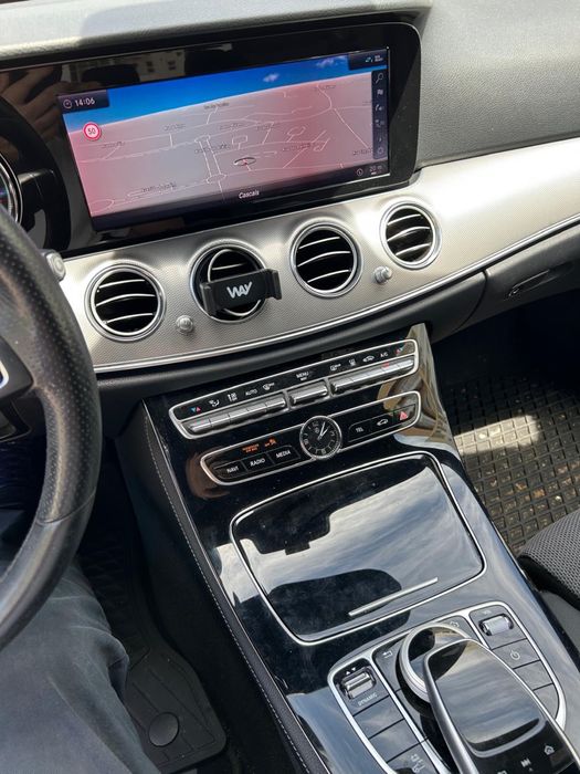 Mercedes-Benz E 350 — fotografia 6