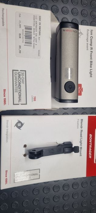 Luz Bontrager Ion Comp R