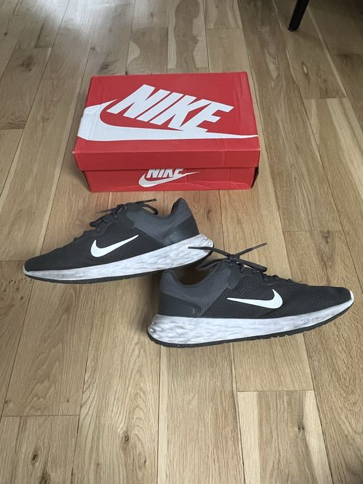 Buty Nike Revolution 5 do biegania