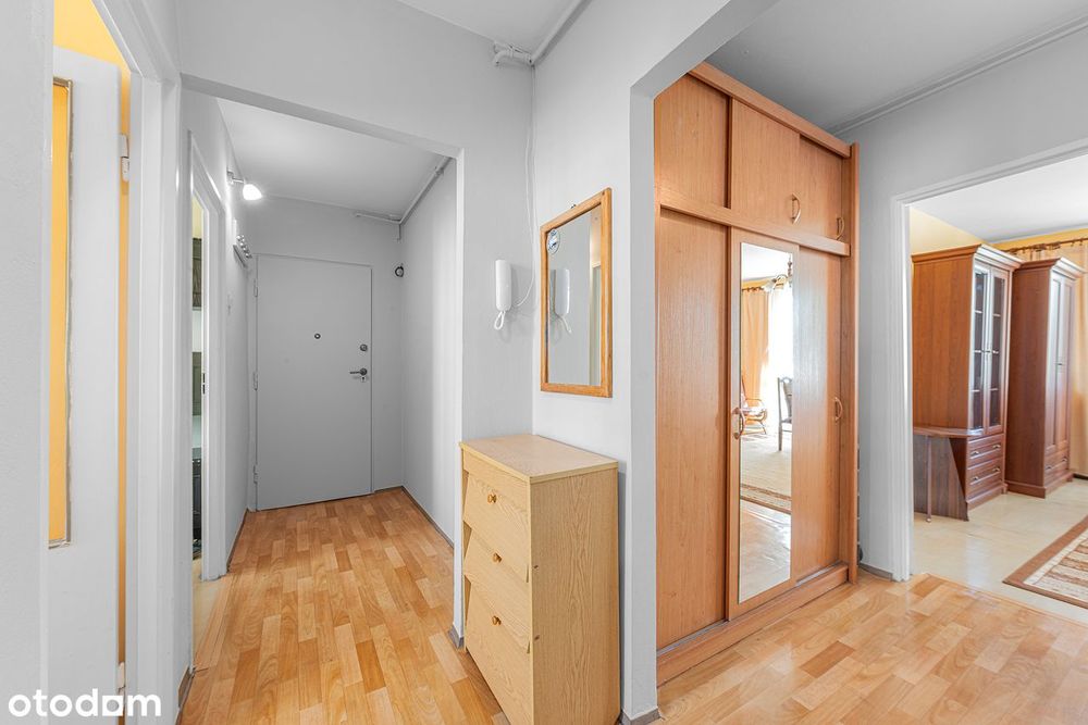 Przestronne i słoneczne mieszkanie 3 pokojowe z balkonem, niski czynsz